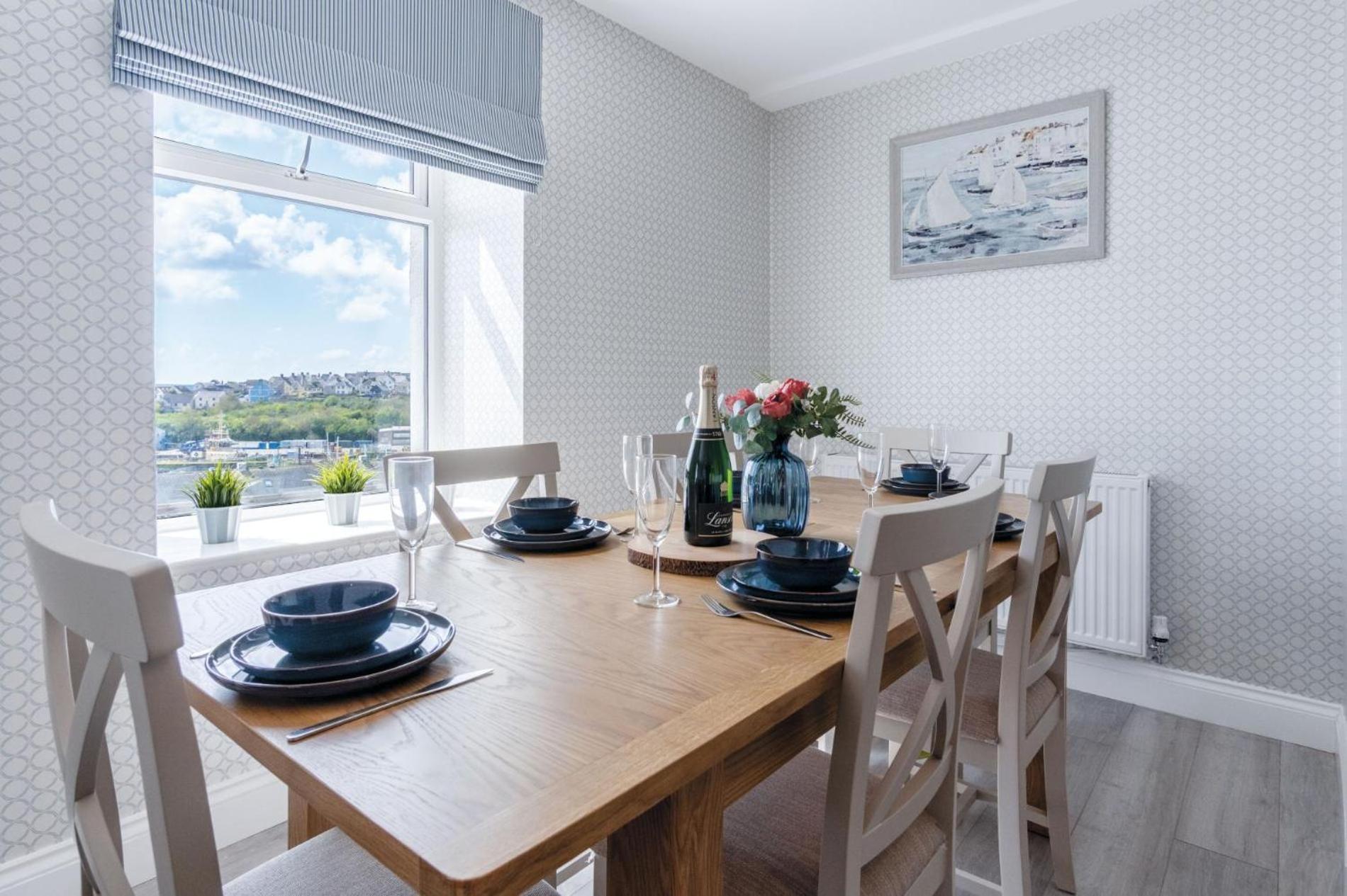 Haven View - 2 Bedroom Apartment - มิลฟอร์ดเฮเวน ภายนอก รูปภาพ