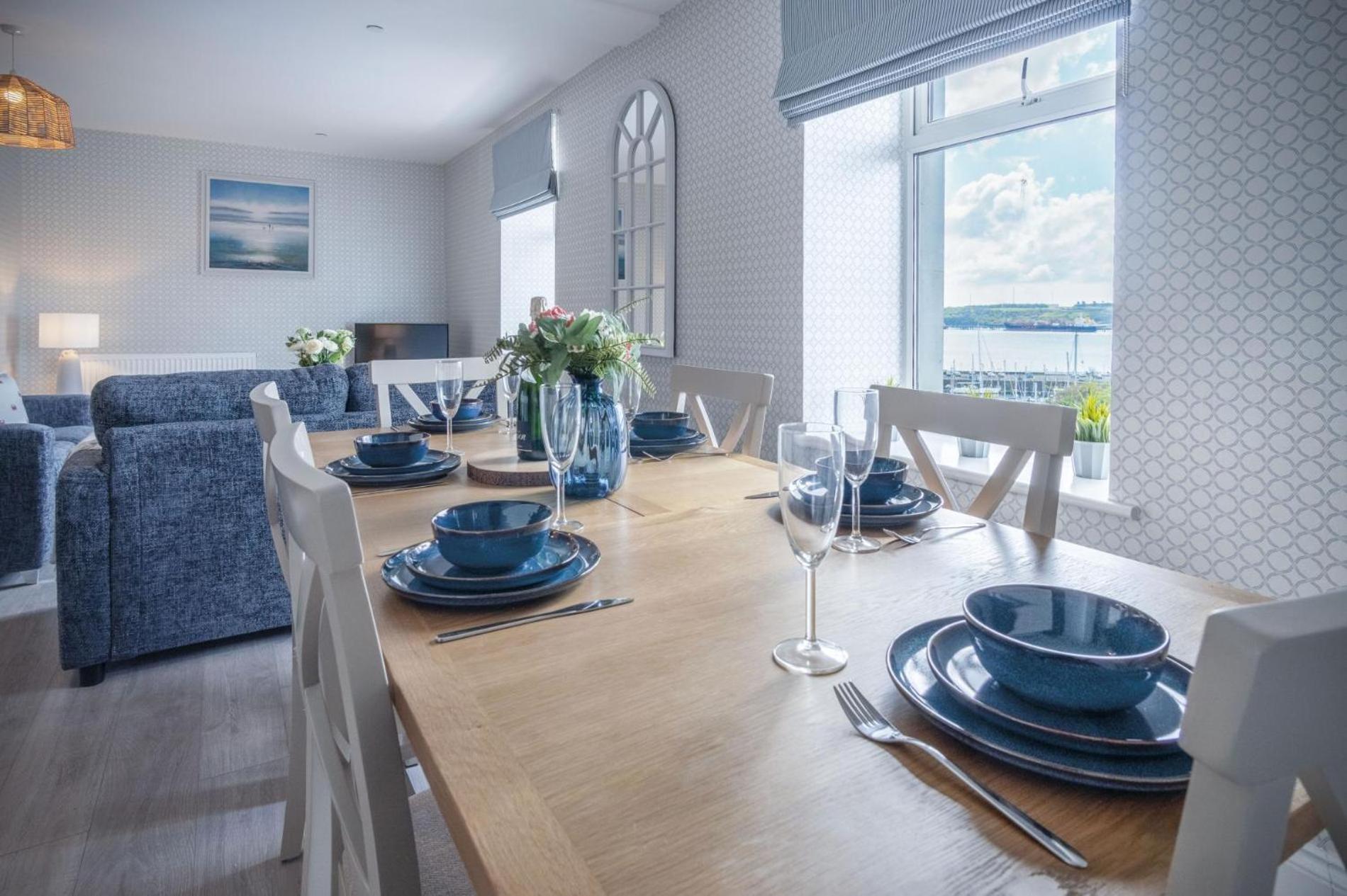 Haven View - 2 Bedroom Apartment - มิลฟอร์ดเฮเวน ภายนอก รูปภาพ